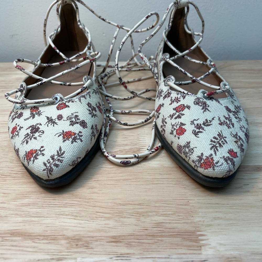 Aerosoles Aware Laura Ashley Floral Lace Up Ghillie Ballet Flats Cream Red 6.5 - Picture 3 of 9